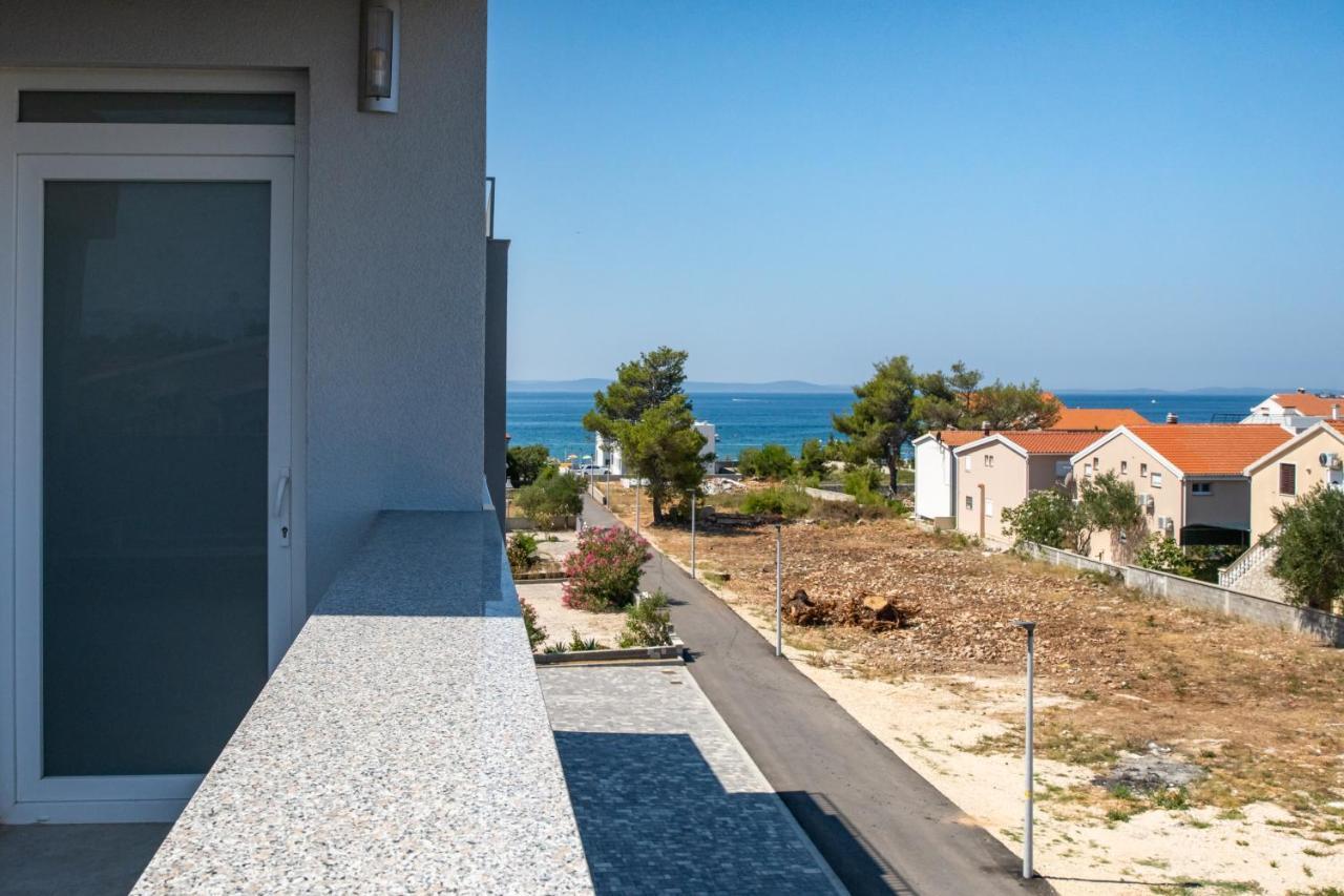 Apartmani Kastelina Vir Buitenkant foto