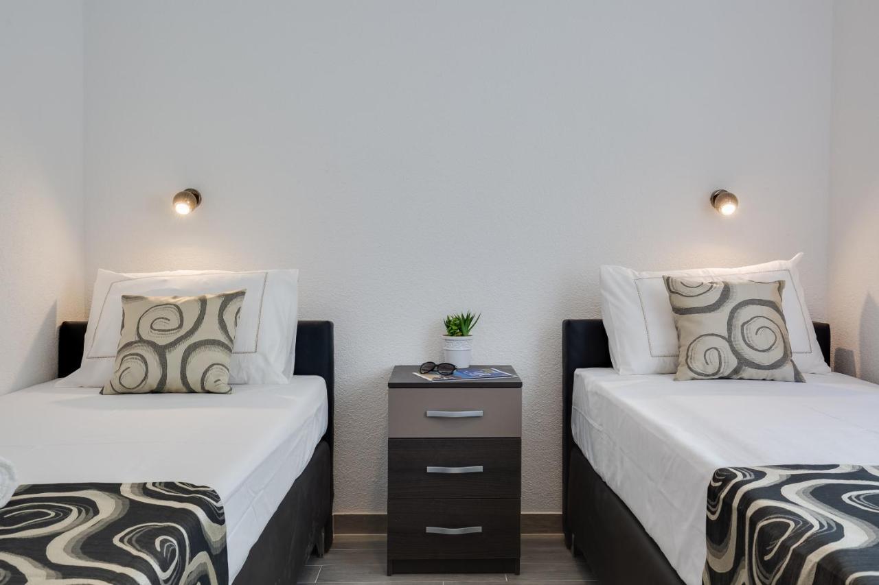 Apartmani Kastelina Vir Buitenkant foto