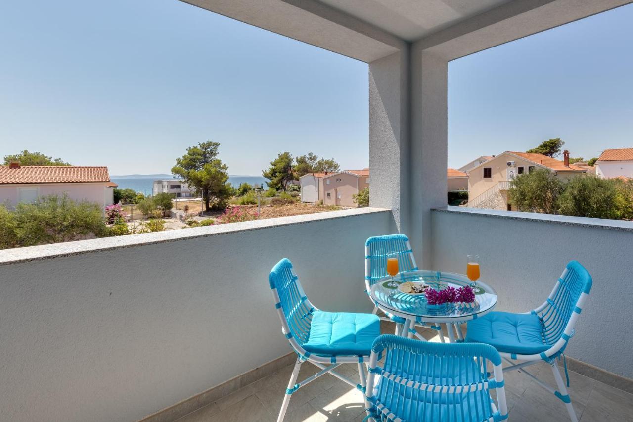 Apartmani Kastelina Vir Buitenkant foto