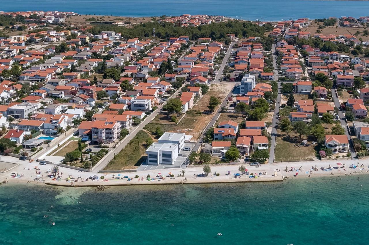 Apartmani Kastelina Vir Buitenkant foto